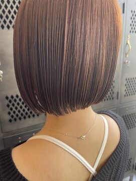 アチーブリス(achieve Liss) オレンジブラウンニュアンスカラーストレート切りっぱなしボブ