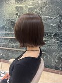 オリーブベージュカラー