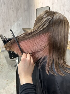 ジゼル 中津大分(GiseL) インナーカラー 桜ピンクベージュケアブリーチカラー