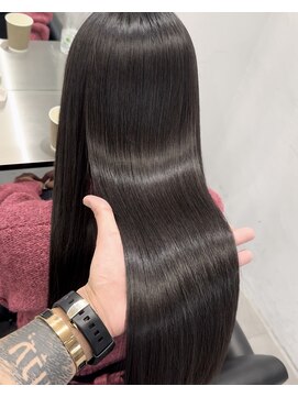 コア 梅田茶屋町店(Core) 大人かわいい艶髪ストレート