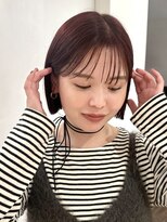 ローネス(LONESS)&nbsp;ヘイリーボブ　ワインレッド　暖色ボブ　赤髪　切りっぱなしボブ