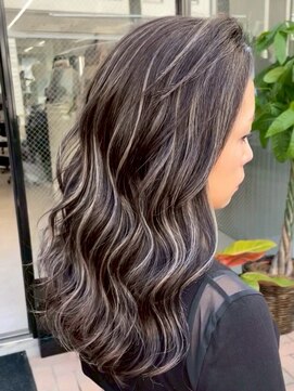 オニキス 原宿(ONYX) r174 白髪白髪ぼかしハイライトバレイヤージュ50代ミディアム