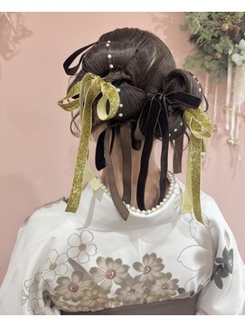 サロン ド ユーア(salon de yuua) 広島市中区大手町美容院　卒業式　袴　着付け　ヘアアレンジ