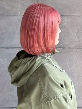 ディスコネクト(DISCO-N-NECT) ボブ ピンクカラー ハイトーン 顔周りカット ダブルカラー