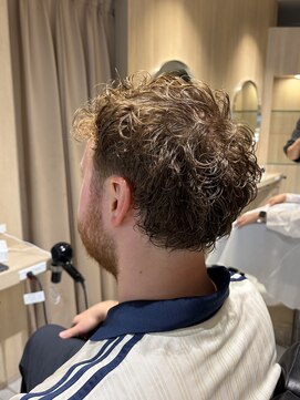 レボ 片町店(Revo) スパイラルパーマ