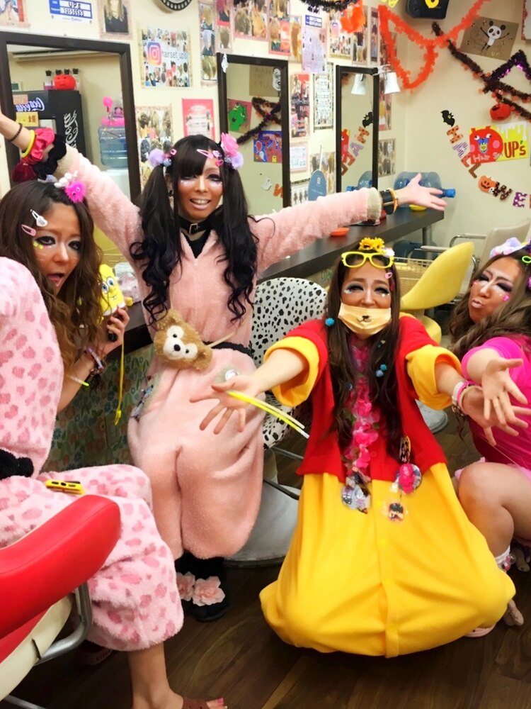 ☆ハロウィ～ン☆スタッフ全員で『黒ギャルメイク』で営業 