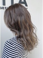 ヘアサロン ビータ(Hair salon BITA)&nbsp;スモーキーバレイヤージュ×ハイライト