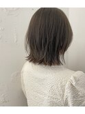 透け感グレージュ