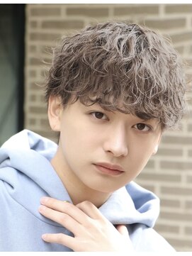 オーシャントーキョーウエスト 心斎橋 (OCEAN TOKYO WEST) ツーブロックグレージュカラー波巻きパーマメンズマッシュ