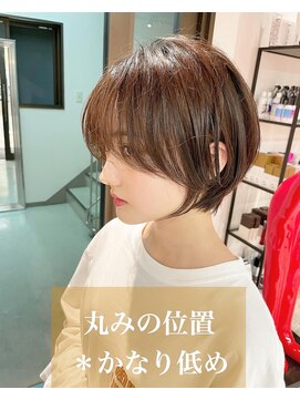 コワファーストナガサキシャンプーボーイ(COIFF1RST NAGASAKI SHAMPOO BOY) 大人可愛い20代30代40代黒髪前下がりショートボブ丸みショート◎