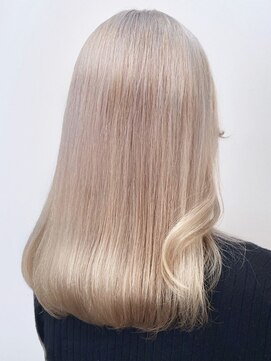 アース 綱島店(HAIR&MAKE EARTH) 20代30代大人可愛い髪質改善小顔艶感ミディミルクティーベージュ