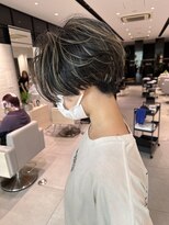 ステア ケース(stair case)&nbsp;大人ナチュラルハイライトベージュハンサムショートボブ