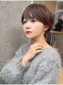 小顔ヘアふんわりショート簡単スタイリングブリーチなしカラー