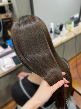 フェアリーテイル(fairy tale) オリーブベージュ