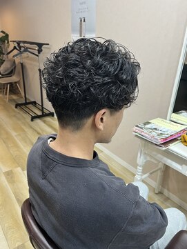 メイビー(MAYBE.) メンズ大人パーマ