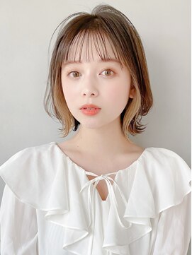 レア 表参道(L'ea) ・黒髪クラゲヘアーオリーブグレー小顔ココアベージュ