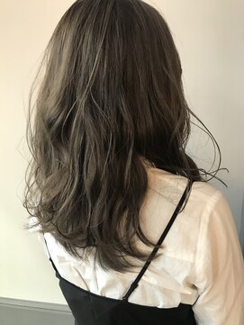 ネオリーブアイム 横浜西口店(Neolive aim) Neolive aim 透明感のあるグレージュカラー