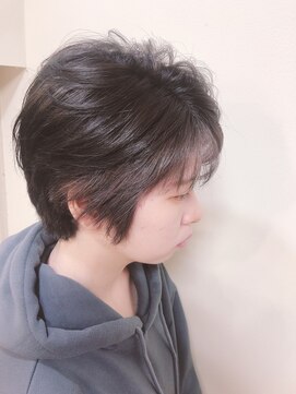 モ ディープ 泰夢(mo’Deep 泰夢) ハンサムショート×インナーカラー