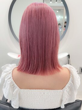 ヒビヲ(HIBIO) ダブルカラーピンクベージュピンクカラーケアブリーチミニボブ