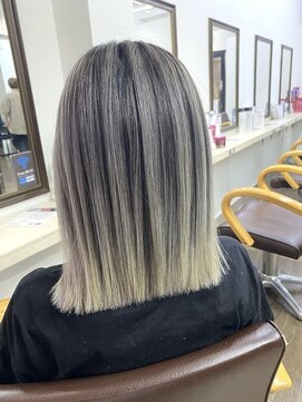 ユートピア(U topia) 秋バレイヤージュ/ハイライト/ホワイトカラー