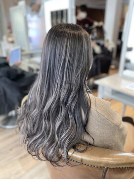 リファイン バイ アフィナー 本厚木店(Refine by Afinar) 【本厚木/本厚木駅】コントラスト