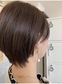 横顔美人ショート