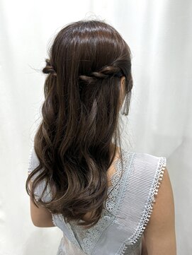 サクララ(Sakura la) ヨシンモリ×ハーフツイン/結婚式お呼ばれヘア/参列ヘア