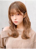 ホワイトグレージュモテ髪セミディ大人可愛いエアリーカール