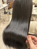 髪質改善ケア酸性ストレートでドライヤーするだけで艶髪へ