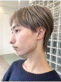 メンズミルクティーベージュコンマヘアアッシュグレージュカラー
