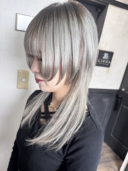 リルア 博多(LIRUA)の写真/おしゃれな髪型や髪色で垢抜けしたい学生さんにオススメ!毎月でも通える価格でワンランク上の仕上がりに!