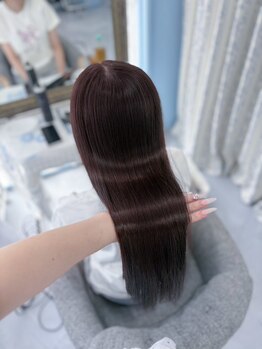 サロン ド レナード 原宿(salon de RENARD)の写真/思わず触れたくなる、うる艶髪へ。厳選トリートメントで理想の美髪に