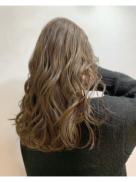 オースト ヘアー ステラ 新宿店(Aust hair Stella) ラフウェーブロング×アッシュベージュ
