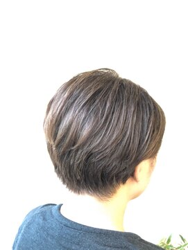 マロウ ヘア(Mallow hair) 柔らかい雰囲気ショートスタイル