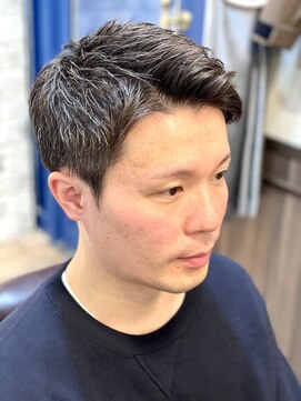 ミリオンバックス 上野(Million Bucks) アップバングショート<理容室>[メンズ/シェービング/上野]