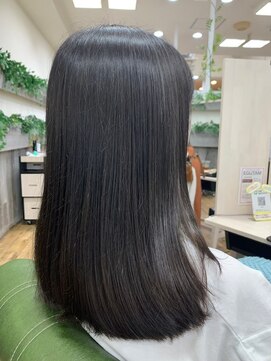 ケープラス(K+plus) ブルーアッシュ×セミロング