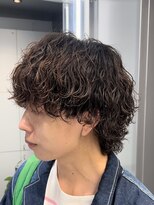 フィフス トウキョウ (fifth TOKYO)&nbsp;メンズマッシュウルフセンターパート波巻きパーマメンズカット