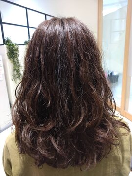 ビーズカラー イオンタウン米沢駅前店 透明感！アッシュ系カラー☆プラチナ10トーン/5