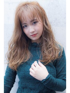 ジェニーバイメノン(JENNIE by Menon) ことりベージュ　小顔　グラデーションカラー　ロングウェーブ