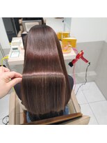 アウラ(Aura)&nbsp;メテオアルカリ酸熱トリートメント&リタッチ