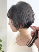 横浜西口大人ショートボブインナーカラー丸みレイヤーくびれ
