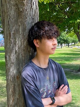 グランツ(Glanz) 波巻きスパイラルパーマ