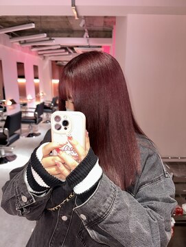 ダズリングディア(Dazzling Deer) レッド／ロング／髪質改善／レイヤーカット