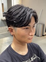 ブルニール 中崎町(BLEUNIR)&nbsp;メンズ　曲がる縮毛矯正　センターパート　ストレート