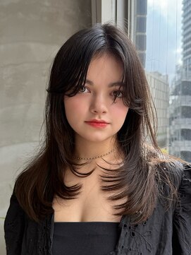 オリーブベージュ/ウェットヘア /レイヤーカット/茅ヶ崎