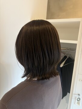 エッジ(EDGE) 艶感ブラウン×外ハネボブ