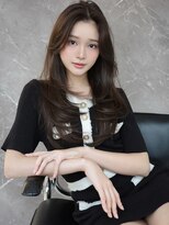 アマトウキョウ アユンチェ(AMA TOKYO×AYUNCHE) 韓国◆ナチュラルくびれヘア_くびれ巻き×髪質改善_艶ロング