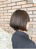 　乾かすだけでまとまる前下がりボブ