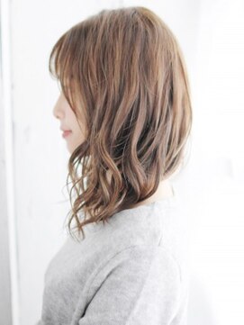 ヘアメイク ナル(hair make nalu) セミウエットのゆるミックスカール