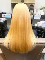 ナナナパレナ 梅田店(nanana parena) ハイトーンでも柔らか縮毛矯正♪自然で柔らかな指とおりへ